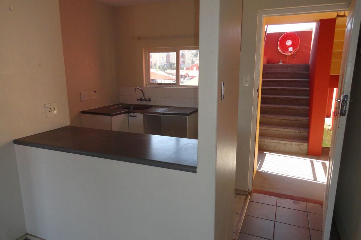 Sunny 1Bed Flat in Caversham Glen - Photo 4