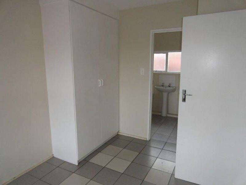 Sunny 1Bed Flat in Caversham Glen - Photo 9