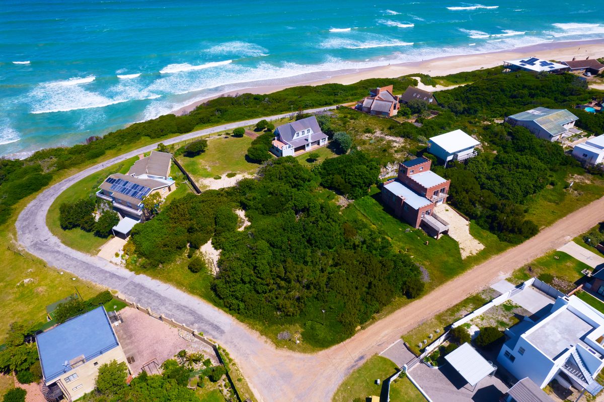 A Piece of Paradise just Steps from the Beach - Photo 3