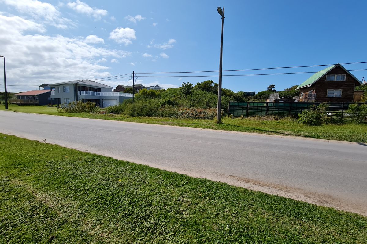 Large Vacant Stand, Beautiful Mountain and Landscape Views in Paradise Beach, Jeffreys Bay - Photo 5