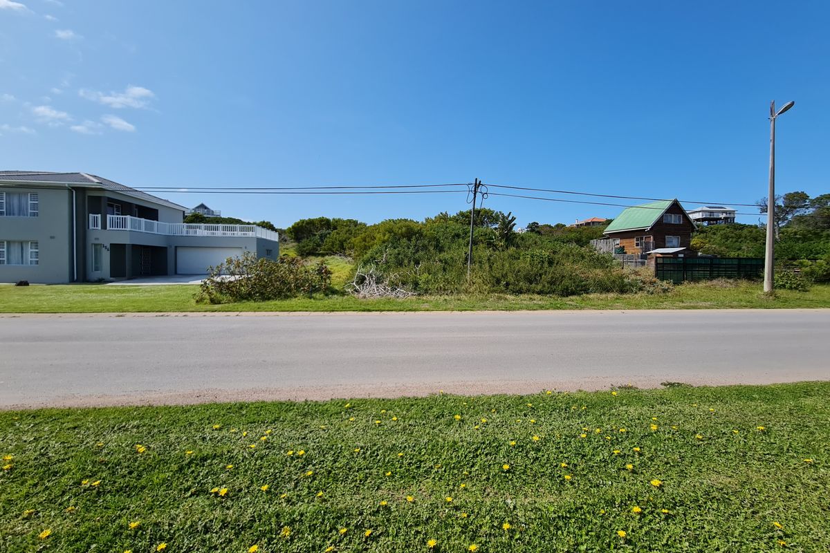 Large Vacant Stand, Beautiful Mountain and Landscape Views in Paradise Beach, Jeffreys Bay - Photo 4