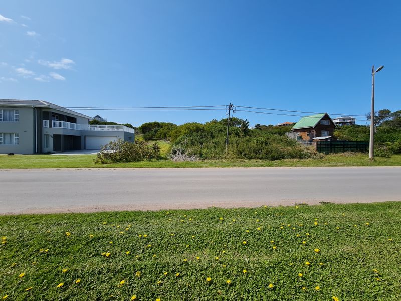 Large Vacant Stand, Beautiful Mountain and Landscape Views in Paradise Beach, Jeffreys Bay - Photo 4