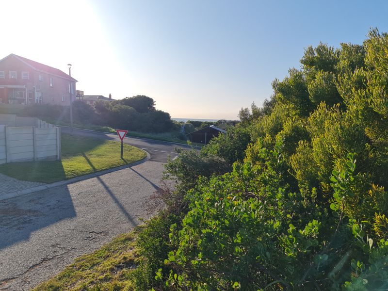 Beautiful Elevated Vacant Stand with Views in Paradise Beach, Jeffreys Bay - Photo 9
