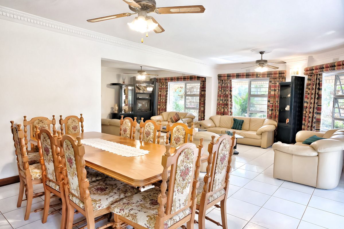 Live Large in Paradise - Photo 5