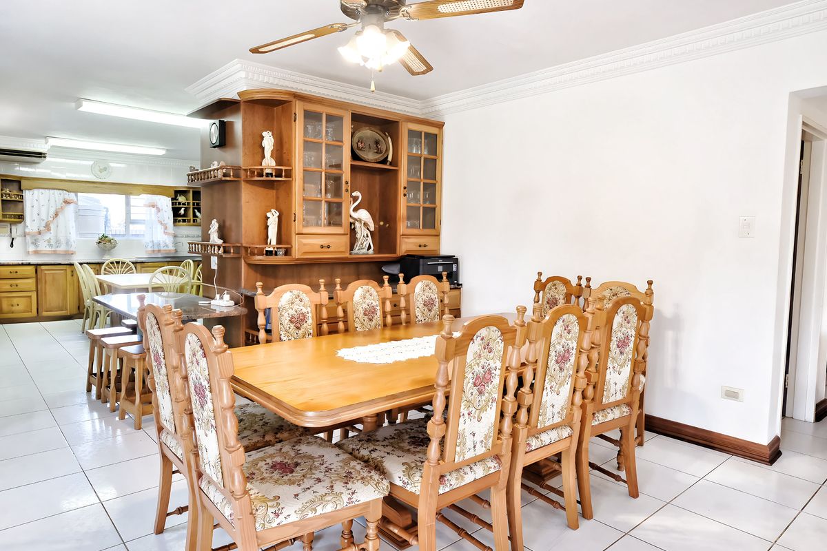 Live Large in Paradise - Photo 4