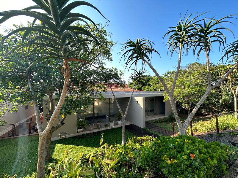 **Townhouse with Ocean View on Secure Golf Estate ** - Photo 2