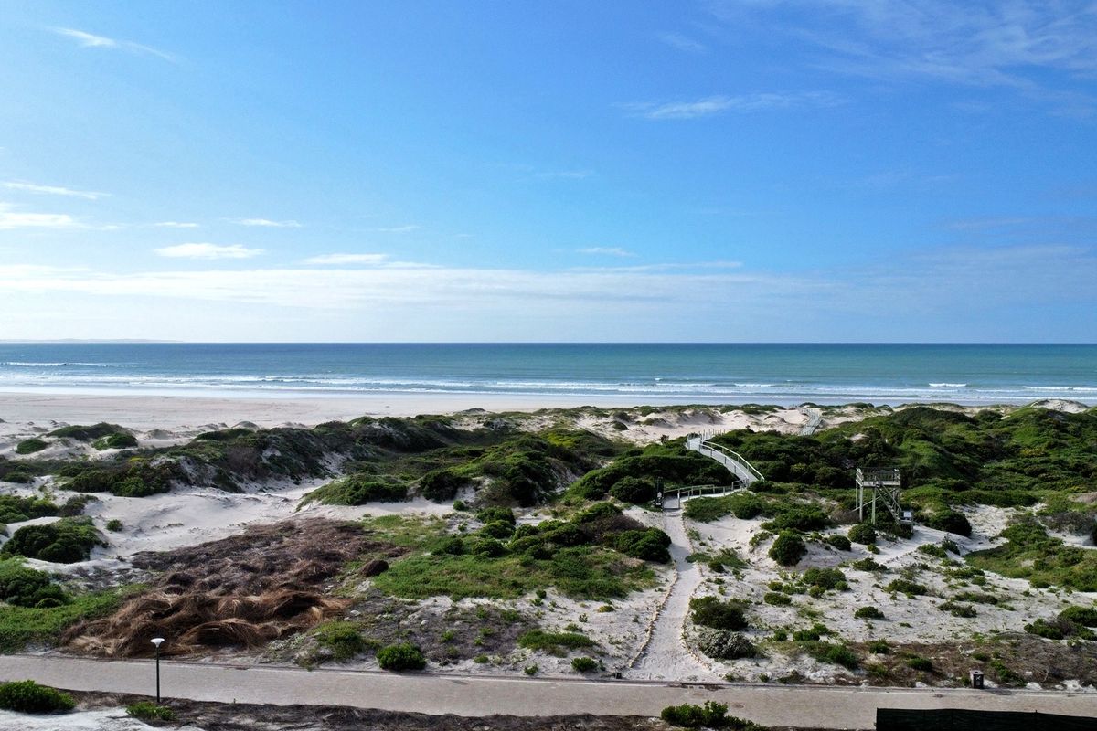 Magnificent Beach Front Living - Photo 4