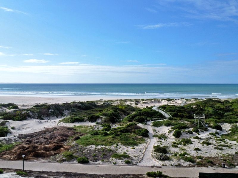 Magnificent Beach Front Living - Photo 4