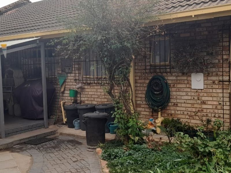 Charming 3-bedroom townhouse in Parys, perfect for family living or investment—don't miss out! - Photo 6