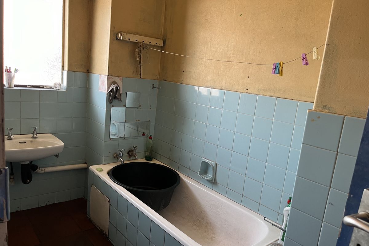 Flat for Sale - Witbank - Photo 4