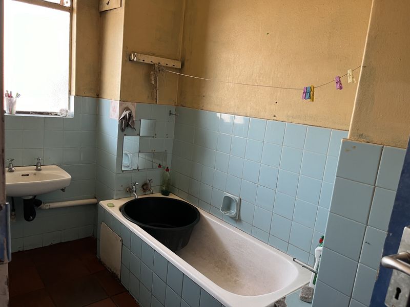 Flat for Sale - Witbank - Photo 4