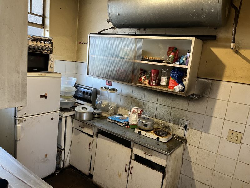 Flat for Sale - Witbank - Photo 3
