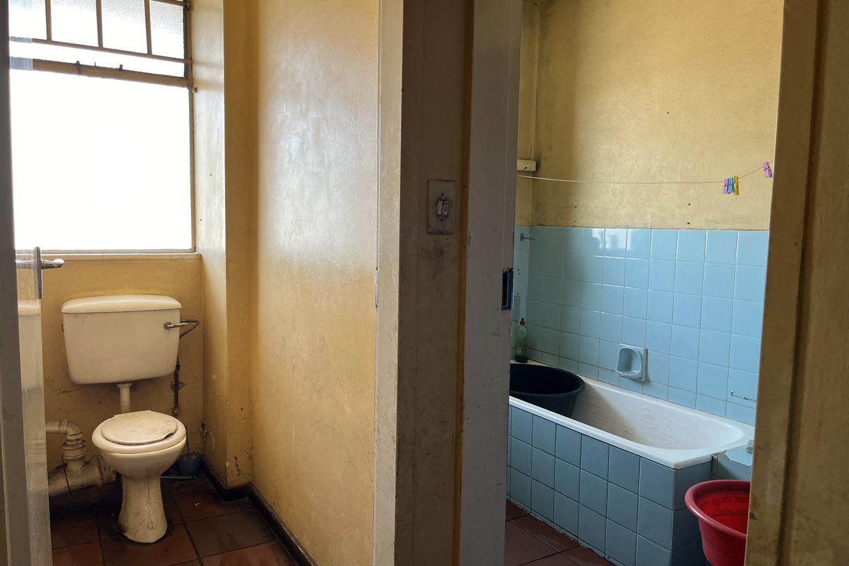 Flat for Sale - Witbank - Photo 5
