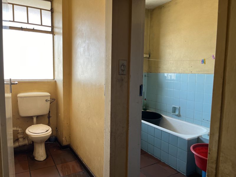 Flat for Sale - Witbank - Photo 5