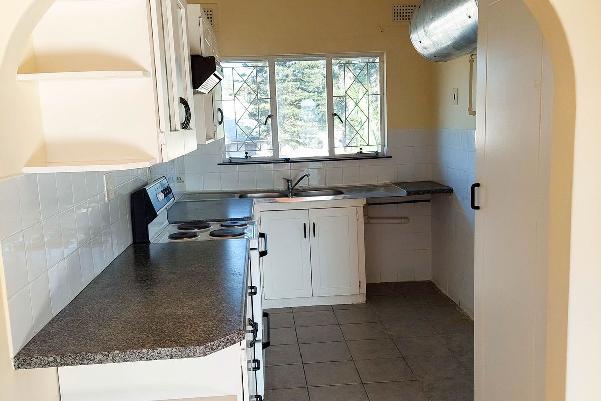 Charming 2-bedroom Apartment for Sale in Oslo Beach - Photo 4