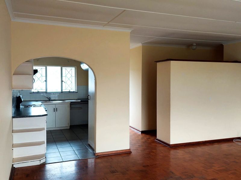 Charming 2-bedroom Apartment for Sale in Oslo Beach - Photo 3