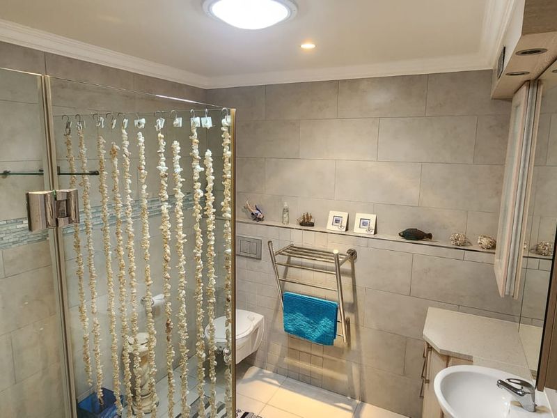 Herolds bay seafront gem - Photo 9