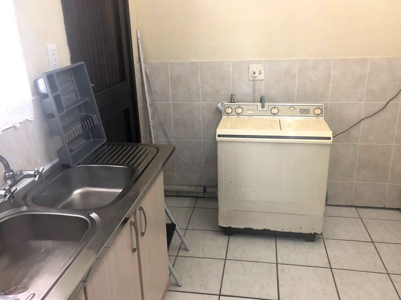 4 BEDROOM TOWNHOUSE WITH SPLASH POOL - Photo 9