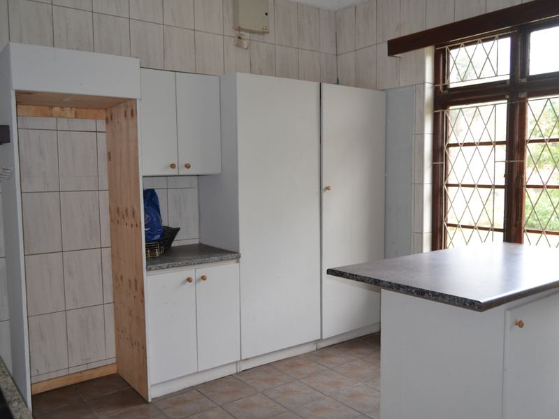 Large property with lots of potential! - Photo 10