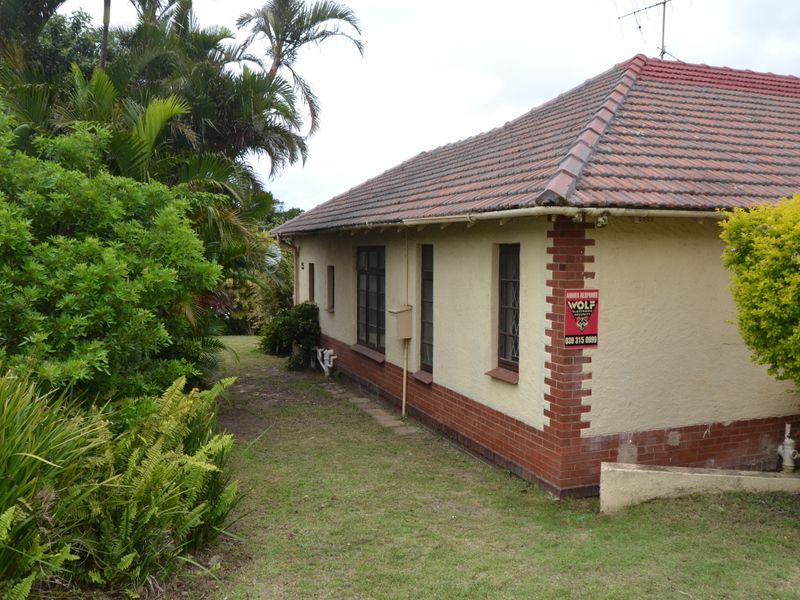 Large property with lots of potential! - Photo 3