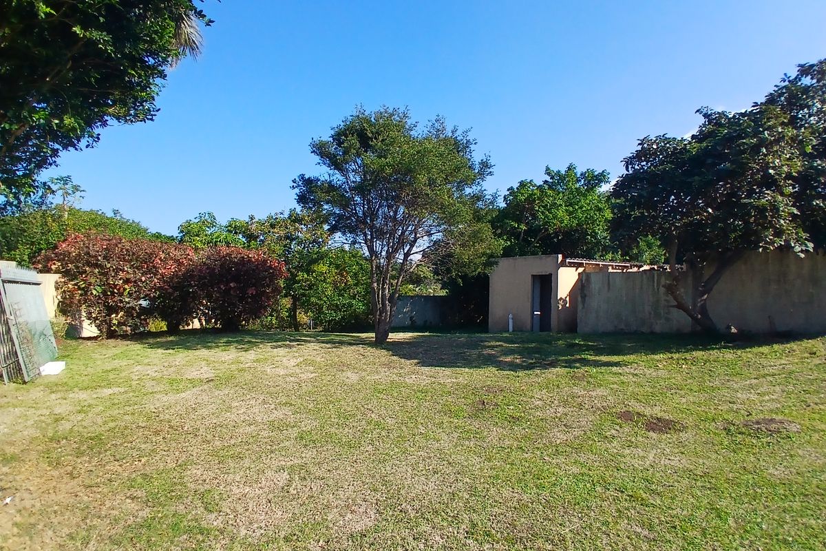Large property with lots of potential! - Photo 3