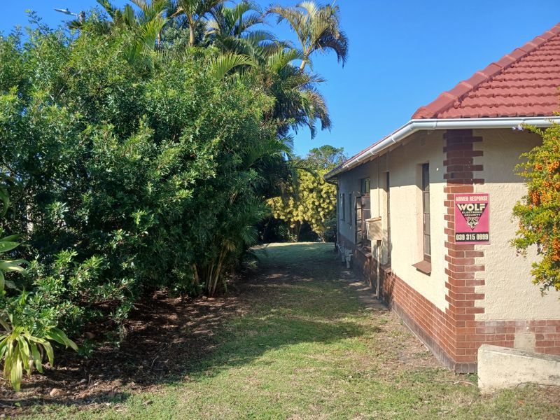 Large property with lots of potential! - Photo 2