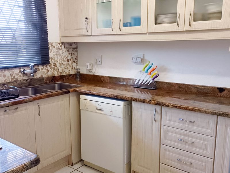 Spectacular Top-Floor Apartment on the Beach – Ramsgate - Photo 3