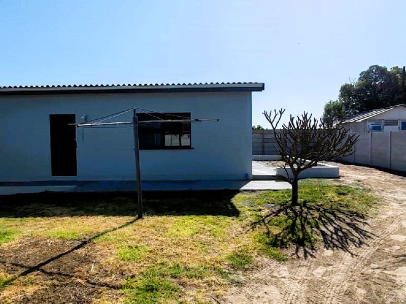 2 Bedroom Apartment to Rent in Stompnuesbay - Photo 9