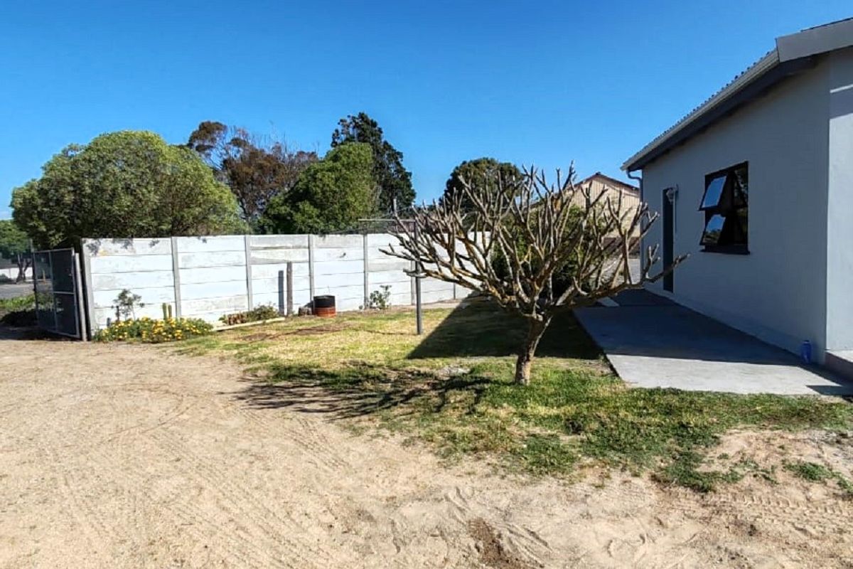 2 Bedroom Apartment to Rent in Stompnuesbay - Photo 5