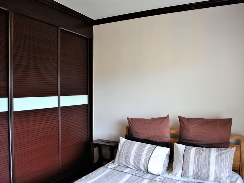 Remarkable Value. Unbeatable location - Photo 8