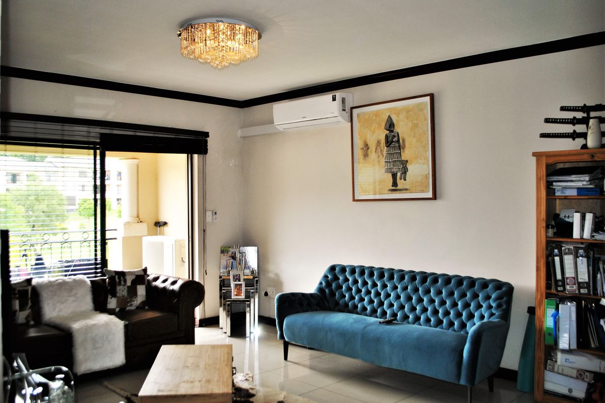 Remarkable Value. Unbeatable location - Photo 4