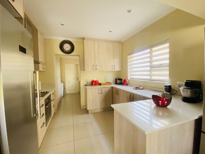 Secure Living - Photo 3