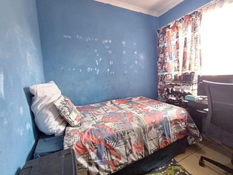 Charming 2-bedroom sectional title in The Orchards, Akasia—perfect for modern living and convenienc - Photo 6