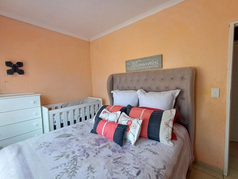 Charming 2-bedroom sectional title in The Orchards, Akasia—perfect for modern living and convenienc - Photo 7