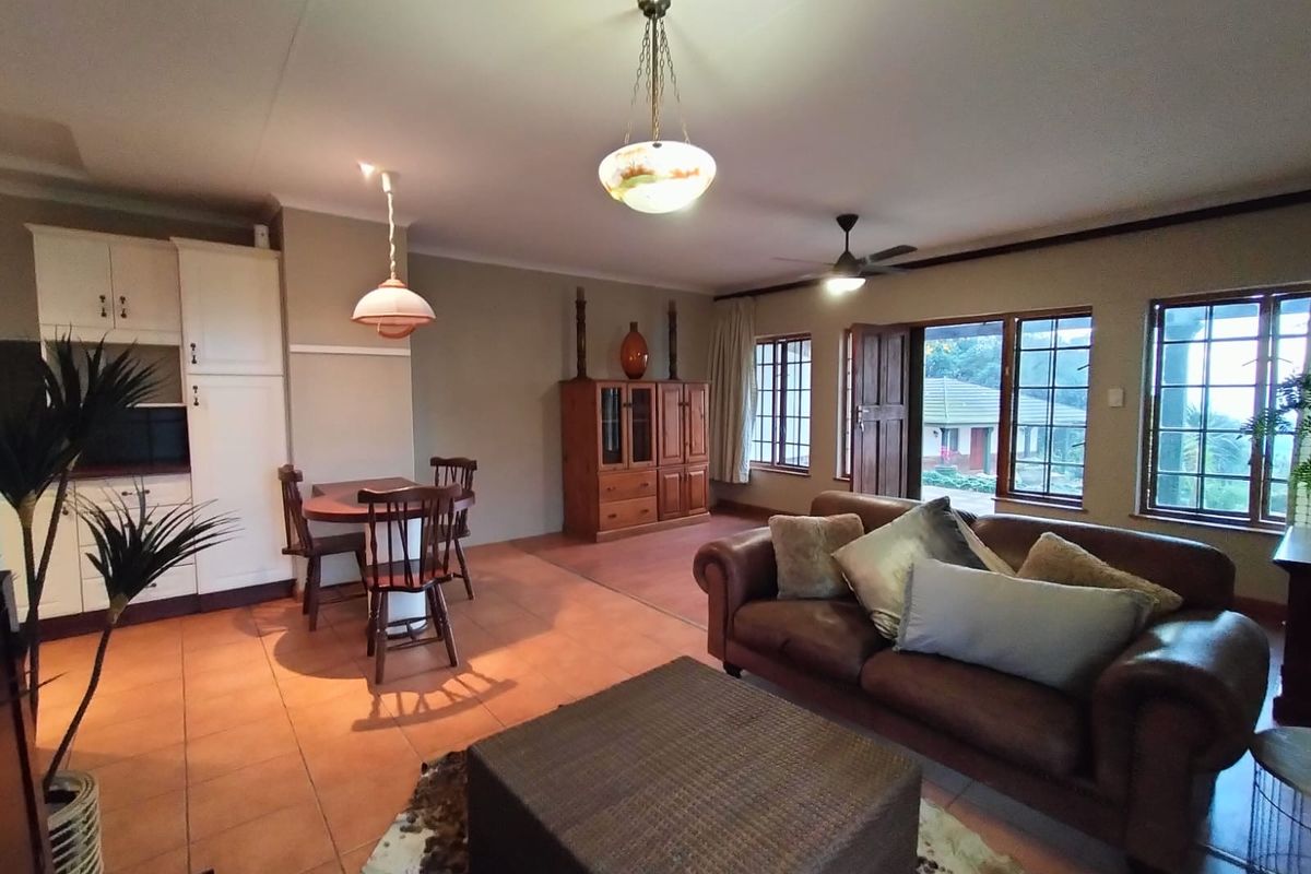 Beautiful Family Home with Views - Photo 4