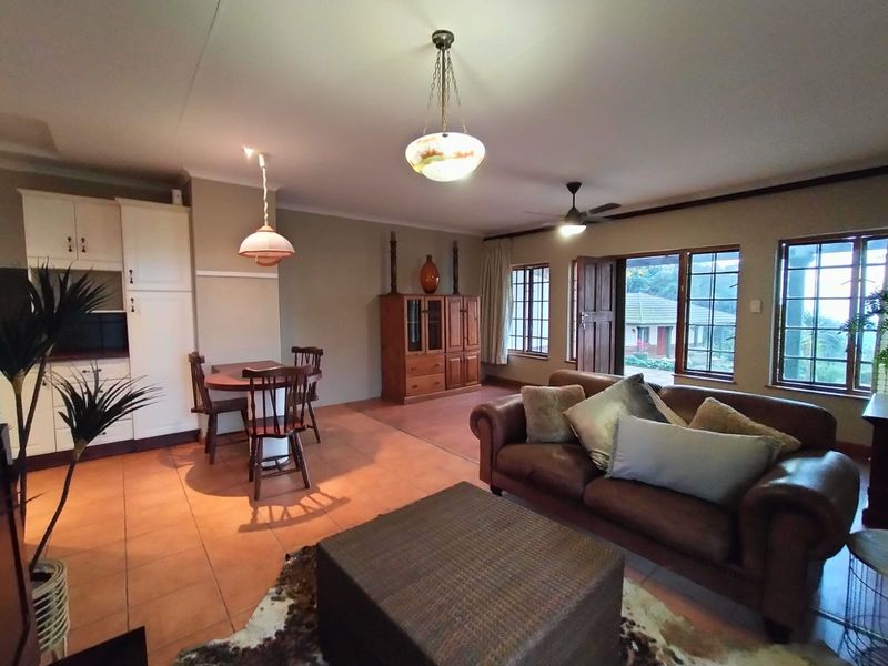 Beautiful Family Home with Views - Photo 4