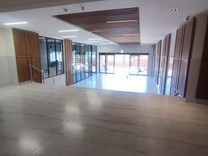 Modern living in the heart of the city! - Photo 9