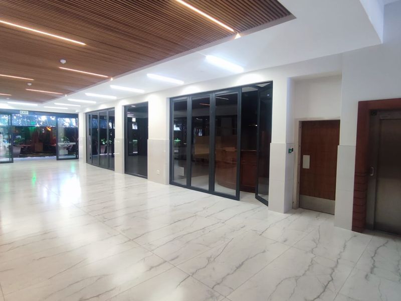 Modern living in the heart of the city! - Photo 8