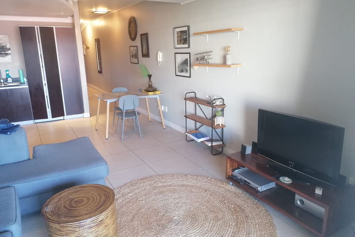 Modern living in the heart of the city! - Photo 3