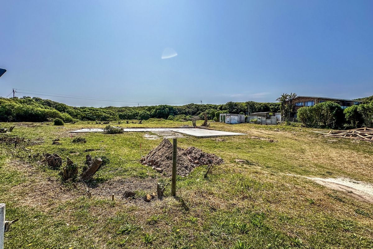 Large plot with northern exposure, sea views and services in prime position in Van Dyksbaai - Photo 3
