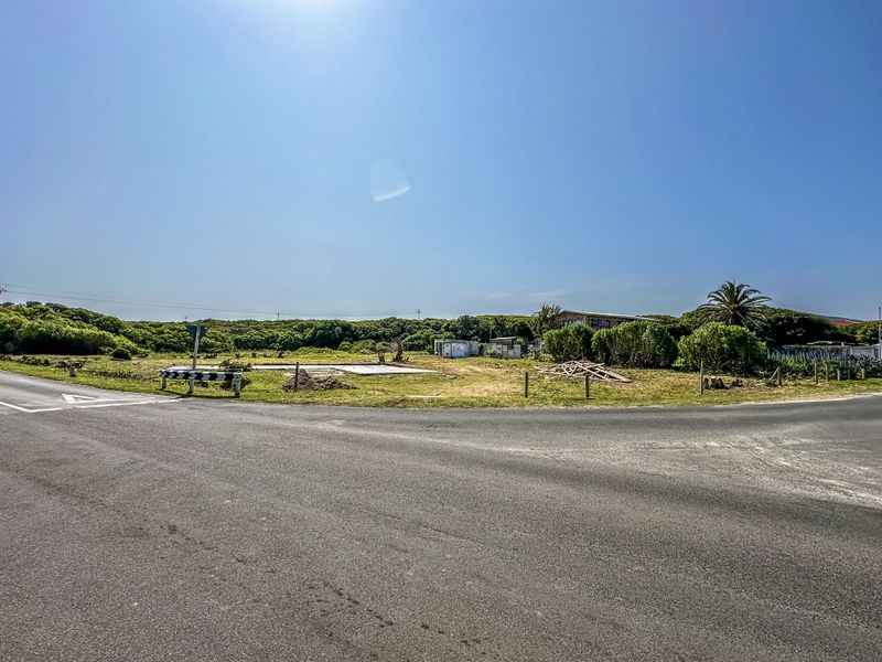 Large plot with northern exposure, sea views and services in prime position in Van Dyksbaai - Photo 6