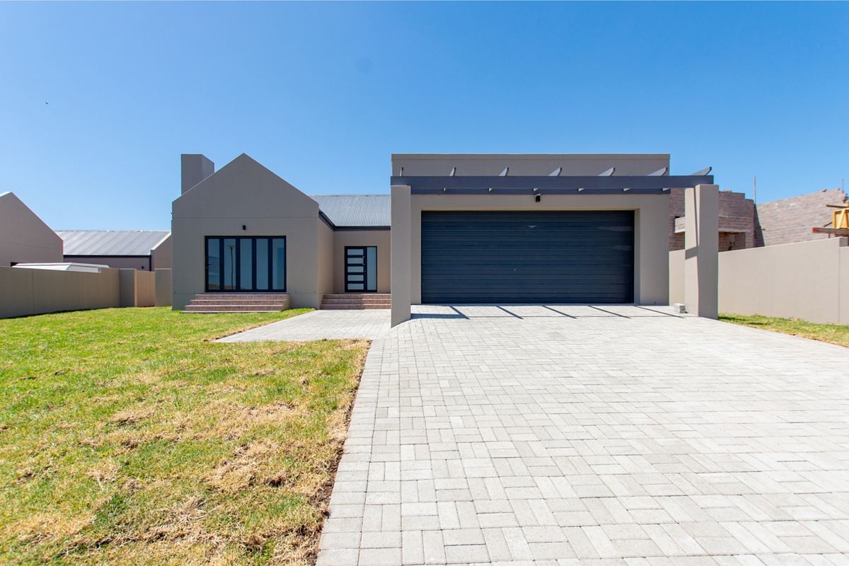 3 Bedroom House for Sale in Vredenburg - Photo 3