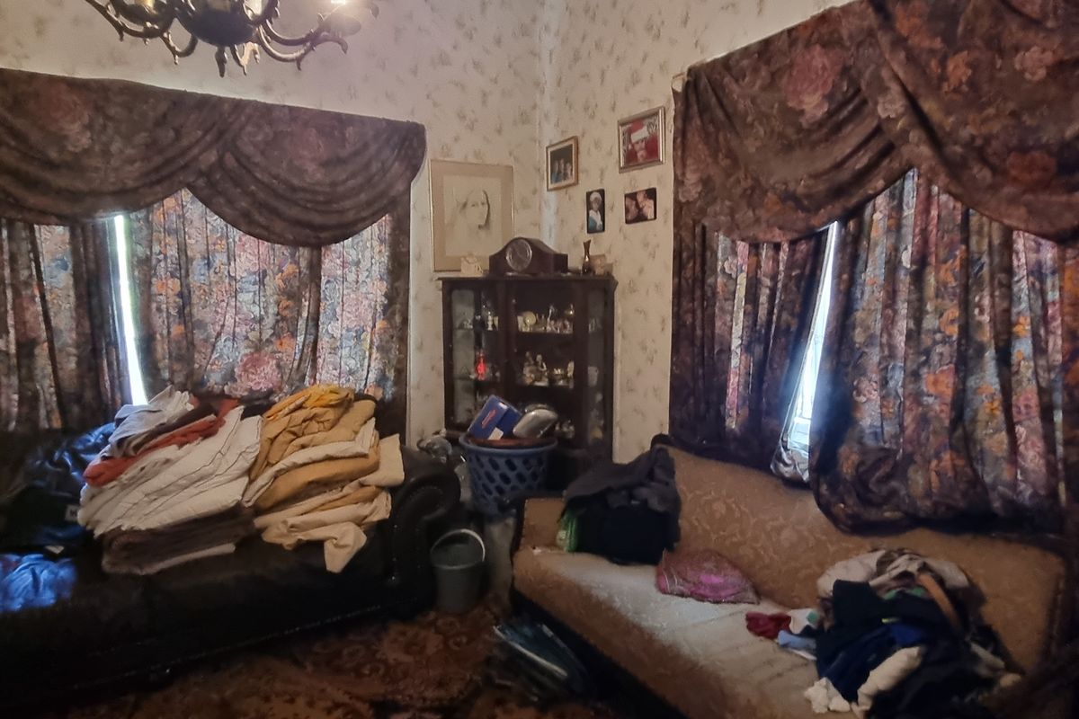 Location Location Location! - Photo 5