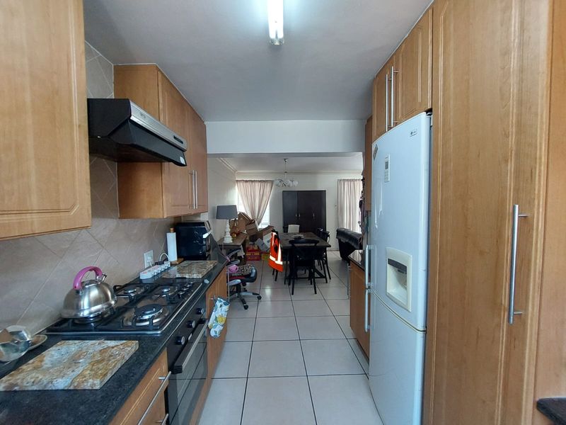 3 Bedroom apartment/Flat for Sale in Sasolburg - Photo 2