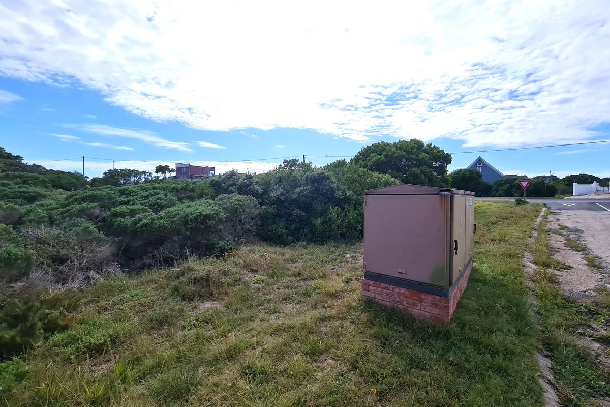 Large Corner Stand with Landscape Views in Paradise Beach, Jeffreys Bay - Photo 4