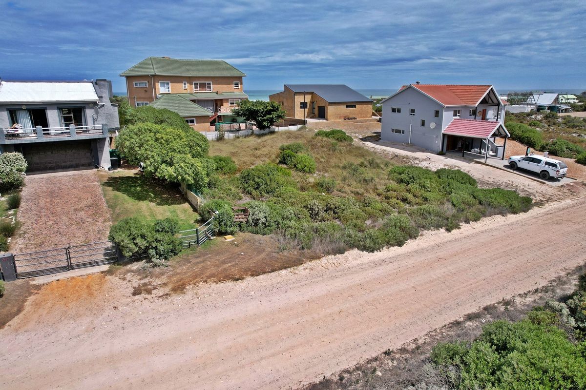 Unlock Your Dream Home Potential - Photo 3