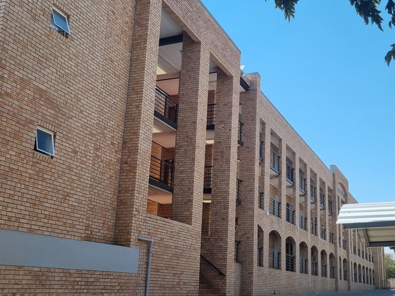 Spacious East Facing Studio unit in Fairview Village. - Photo 10