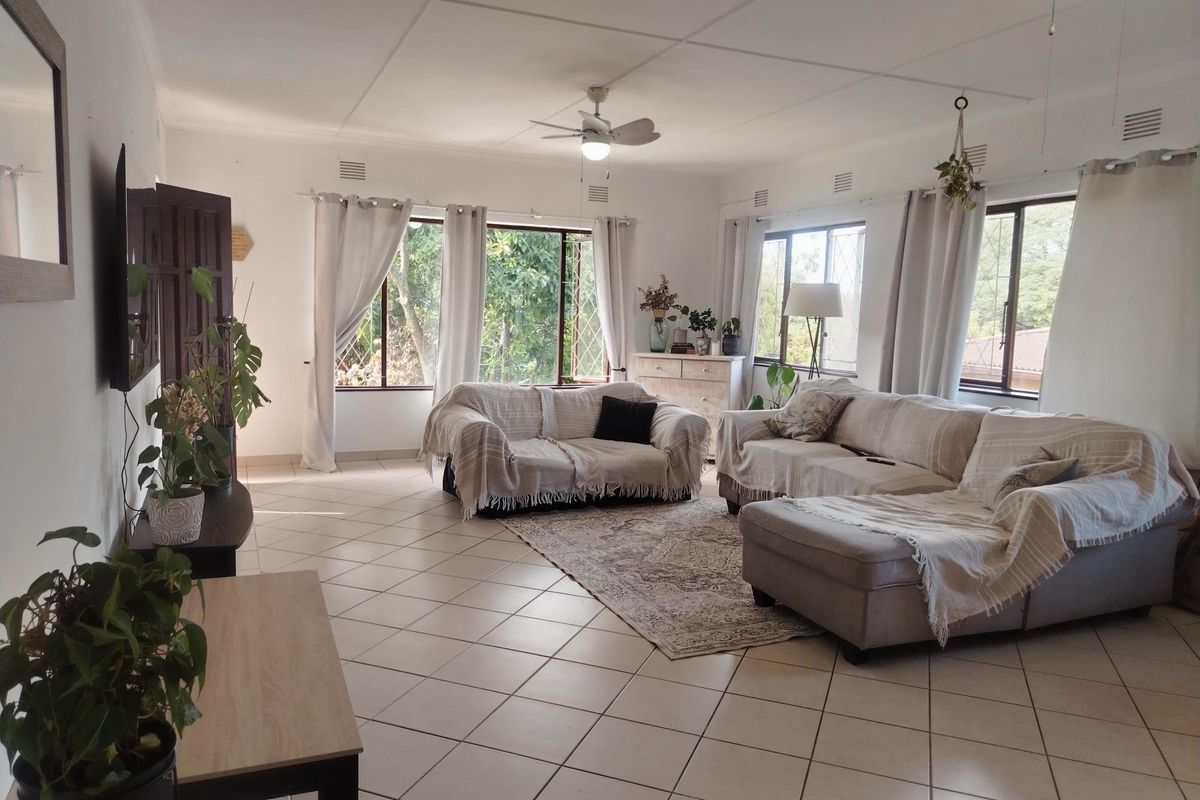 Beautiful, Spacious townhouse to let - Photo 2