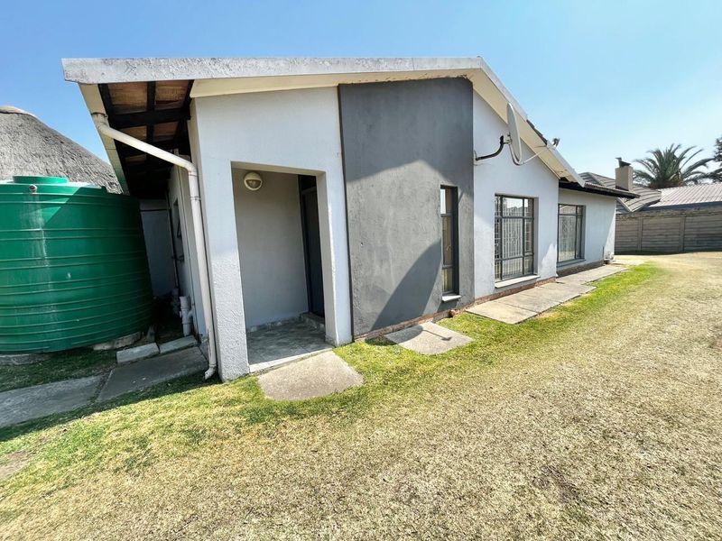 Excellent rental investment opportunity for sale in Secunda - Photo 4