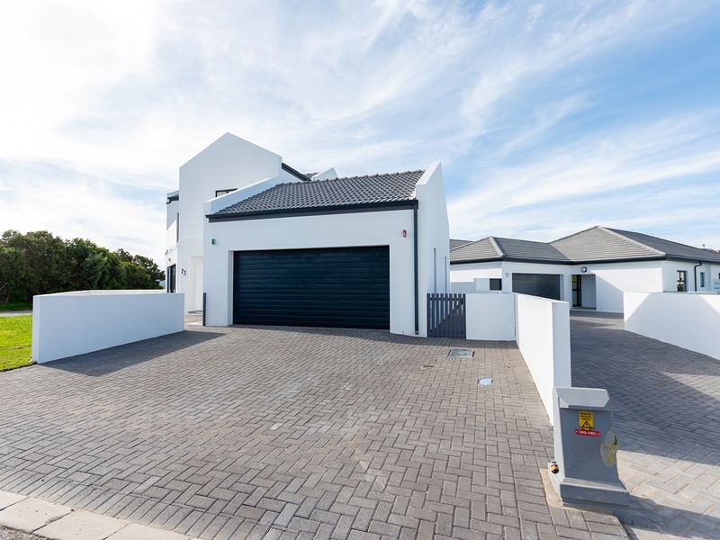 Shelley Point -  Perfect Family Home or Investment Opportunity - Photo 4